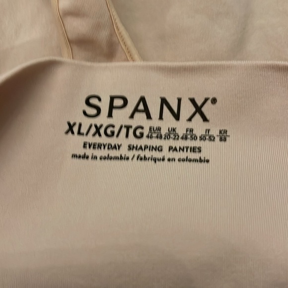 SPANX Everyday Shaping Thong - Core Control Shapewear Soft Nude XL - Picture 4 of 4